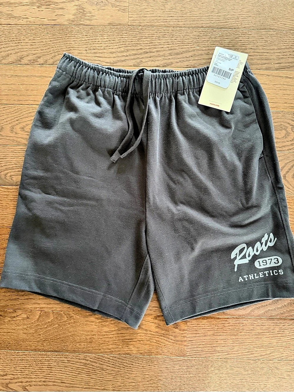 Roots Athletic Shorts in Gray Men’s Size Small NWT
